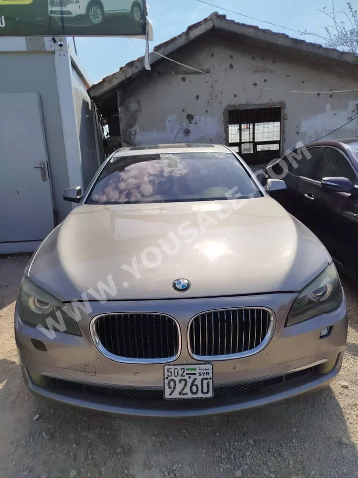 BMW 7-Series 740 Li 2012 Automatic 117,000 km 6 Cylinder RWD Sedan Light Gold Gasoline