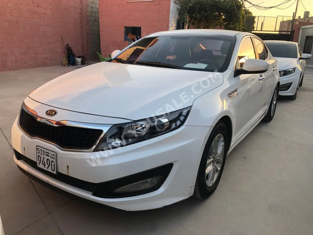 Kia K5 2011 Automatic 148,000 km 4 Cylinder FWD Sedan White Gasoline