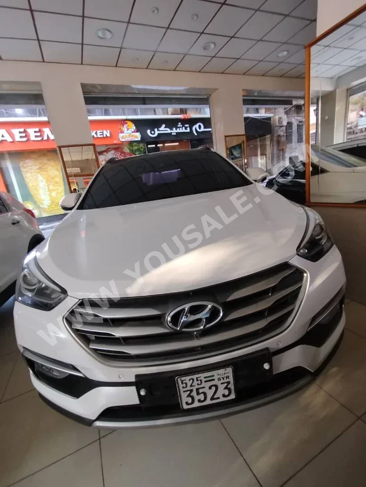 Hyundai Santa Fe 2016 Automatic 160,000 km 4 Cylinder 4WD SUV White Diesel