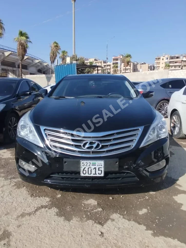هيونداي  غراندير  2011  اتوماتيك  130,000 كم  6 سلندر  دفع أمامي  سيدان  أسود  بنزين
