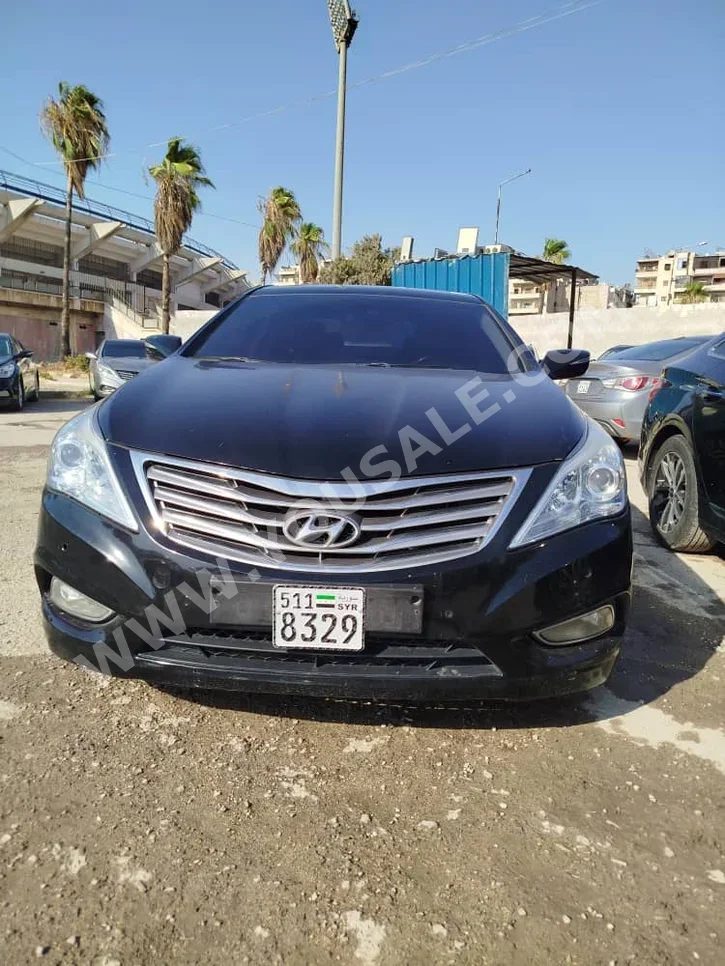 هيونداي  غراندير  2012  اتوماتيك  130,000 كم  4 سلندر  دفع أمامي  سيدان  أسود  بنزين