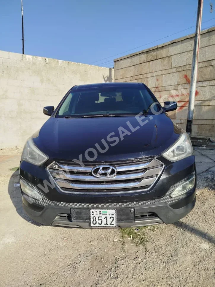Hyundai Santa Fe 2013 Automatic 150,000 km 4 Cylinder 4WD SUV Black Gasoline