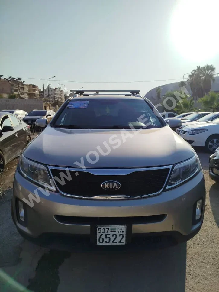 Kia Sorento 2013 Automatic 250,000 km 6 Cylinder 4WD SUV Silver Gasoline