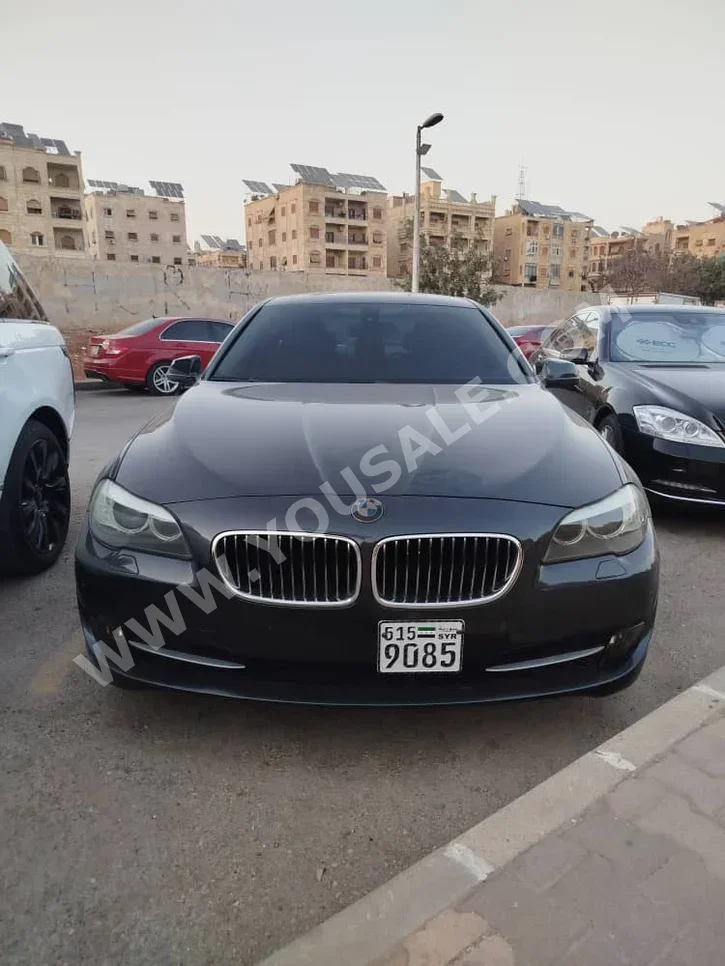 BMW 5-Series 523i 2011 Automatic 150,000 km 4 Cylinder FWD Sedan Dark Gray Gasoline