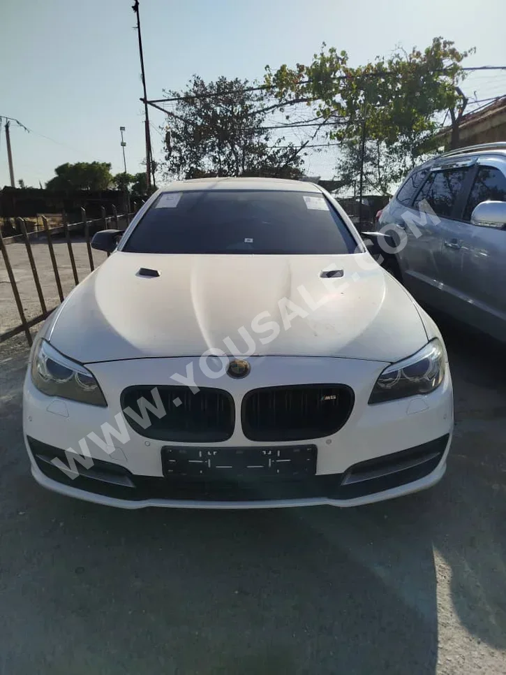 BMW 5-Series 520i 2015 Automatic 240,000 km 4 Cylinder 4WD Sedan White Diesel