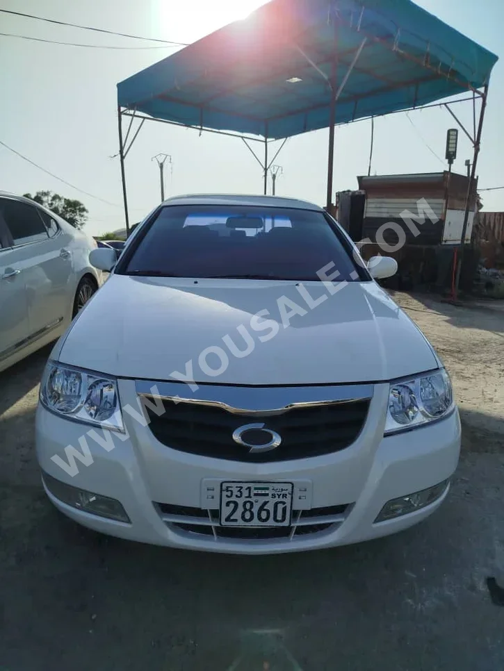 Renault  Fluence  2006  Automatic  150,000 km  4 Cylinder  FWD  Sedan  White  Gasoline