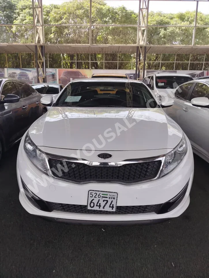 Kia  K5  2011  Automatic  203,000 km  4 Cylinder  FWD  Sedan  White  Gasoline