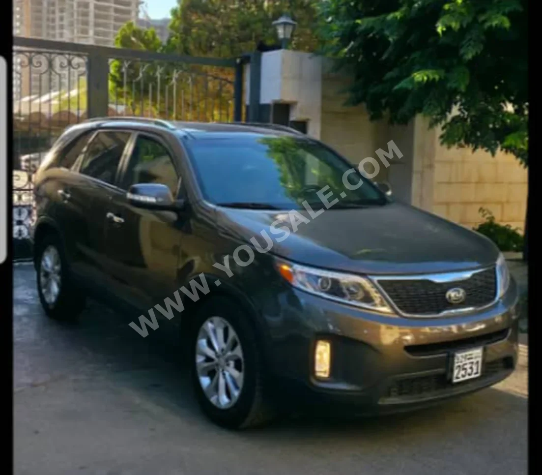 Kia Sorento 2014 Automatic 100,000 km 6 Cylinder 4WD SUV Gray Gasoline