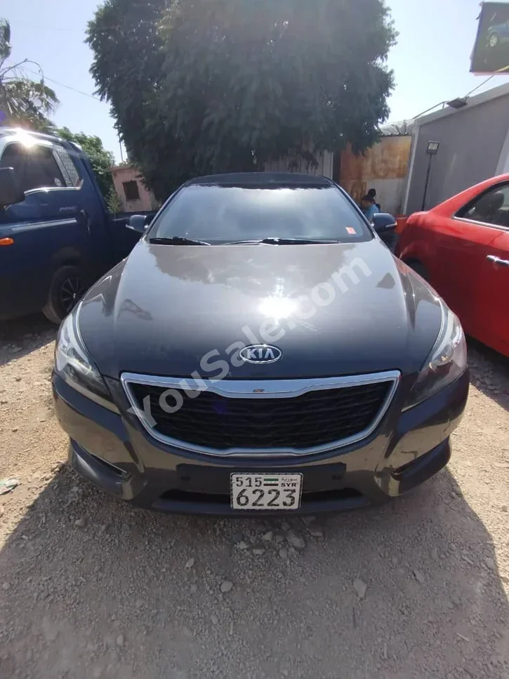 Kia K7 2011 Automatic 84,000 km 4 Cylinder FWD Sedan Dark Gray Gasoline
