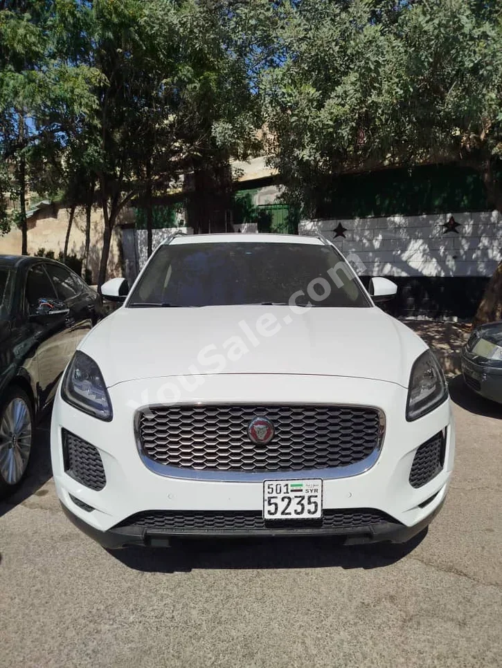 جاكوار  اي - بايس  2021  اتوماتيك  100,000 كم  4 سلندر  دفع رباعي  اس يو في  أبيض  بنزين