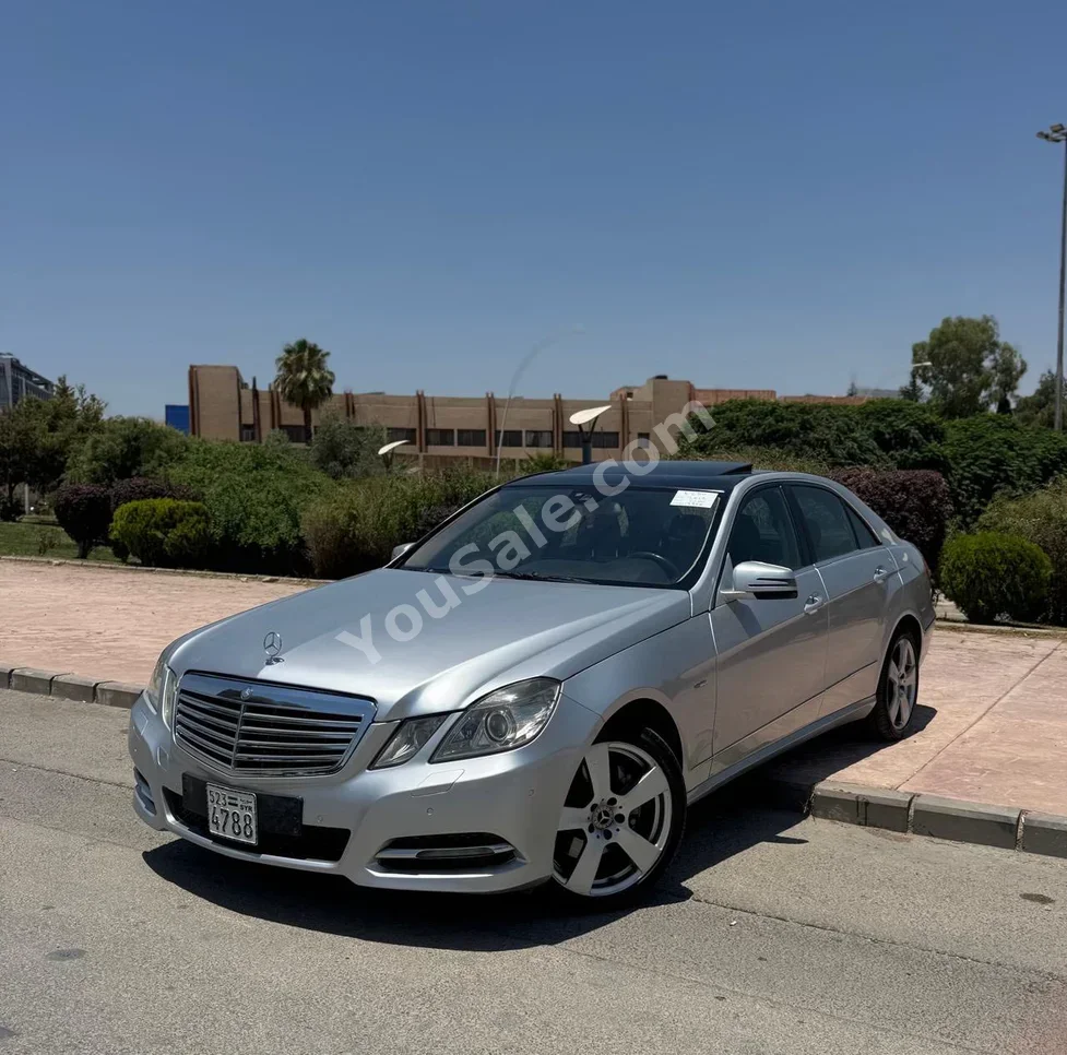 Mercedes-Benz E-Class 250 2011 Automatic 163,000 km 4 Cylinder RWD Sedan Silver Gasoline