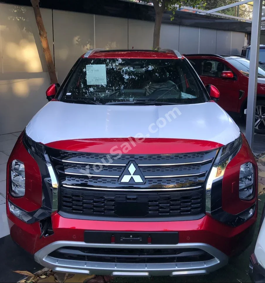 Mitsubishi  Outlander  2025  Automatic  0 km  4 Cylinder  AWD  SUV  Red  Gasoline