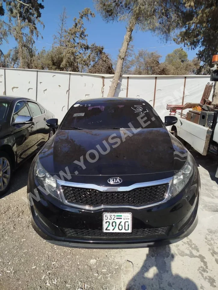 Kia K5 2013 Automatic 140,000 km 4 Cylinder FWD Sedan Black Gasoline