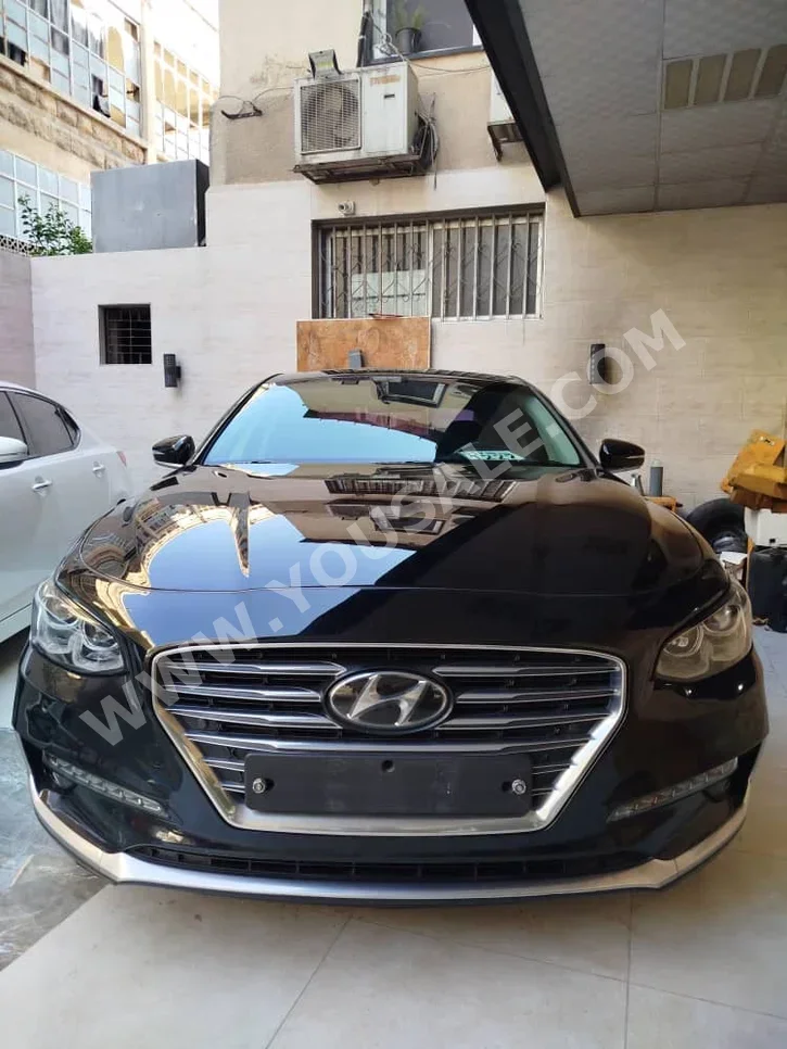 هيونداي  غراندير  2018  اتوماتيك  207,000 كم  4 سلندر  دفع أمامي  سيدان  أسود  بنزين