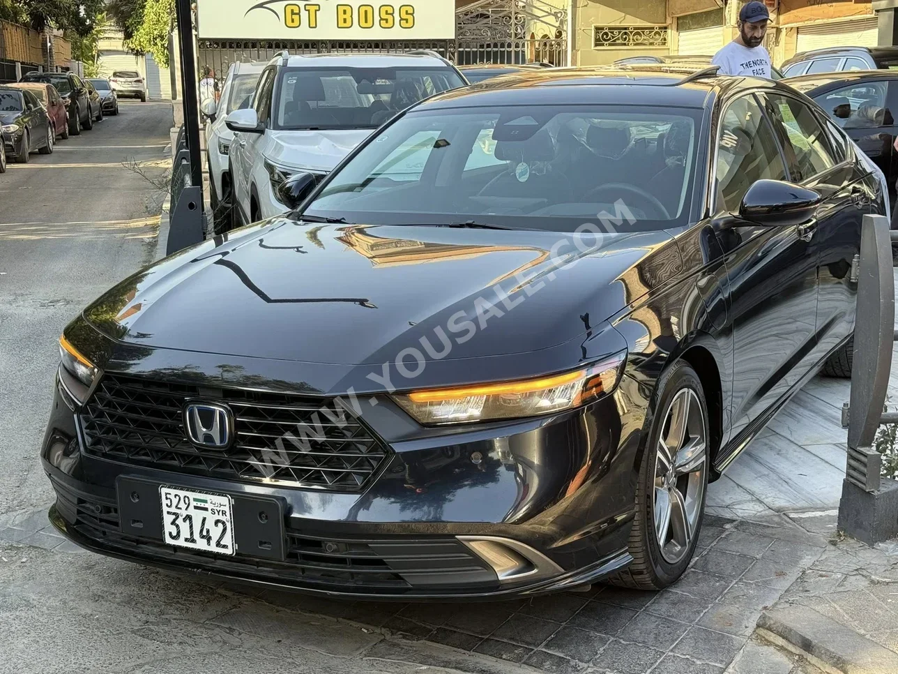 هوندا اكورد 2024 اتوماتيك 0 كم 4 سلندر دفع خلفي سيدان أسود هايبرد