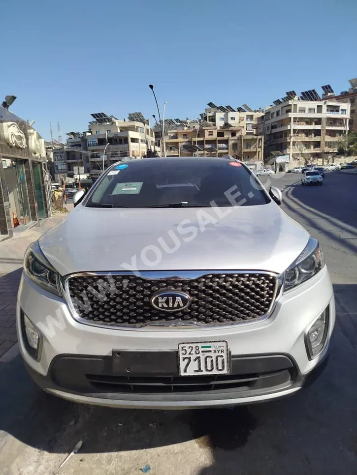 Kia Sorento 2015 Automatic 150,000 km 4 Cylinder FWD SUV Silver Diesel