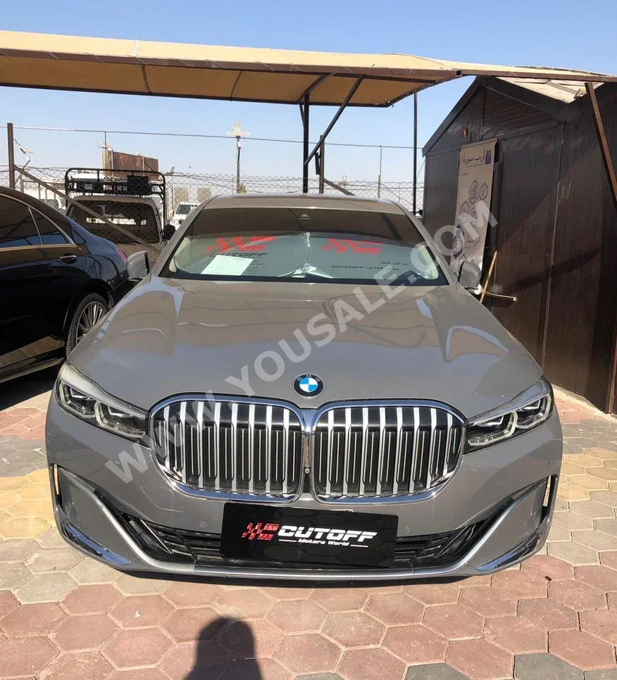 BMW  7-Series  740  2020  Automatic  104,000 km  6 Cylinder  RWD  Sedan  Gray  Gasoline