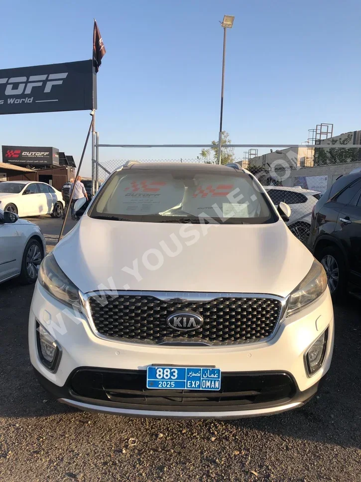 Kia Sorento 2017 Automatic 167,000 km 6 Cylinder 4WD SUV White Gasoline