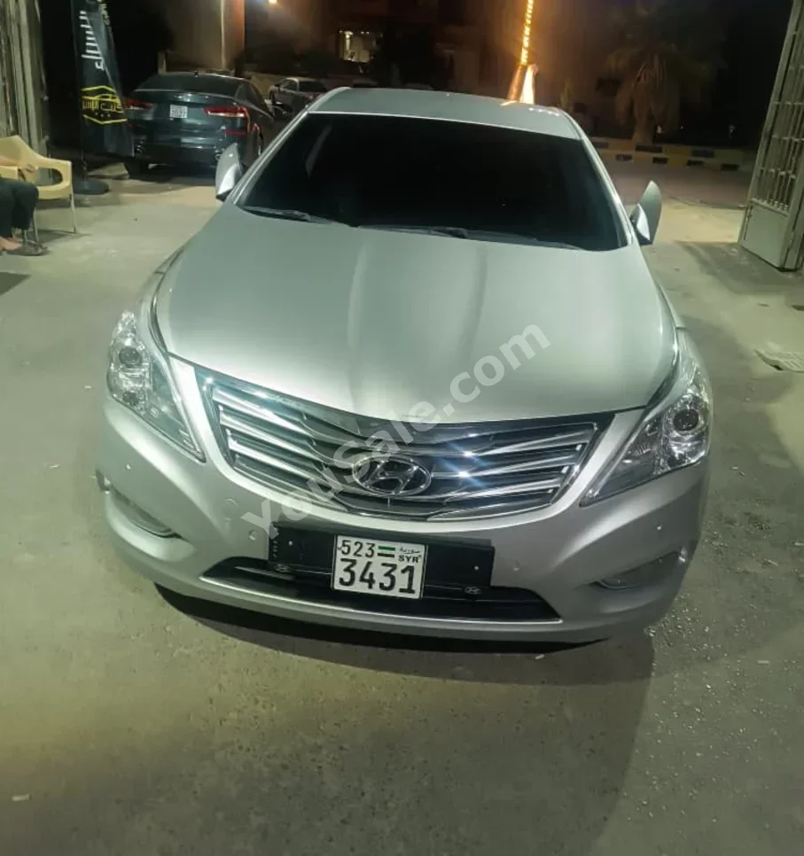 Hyundai Azera 2011 Automatic 170,000 km 4 Cylinder FWD Sedan Silver Gasoline