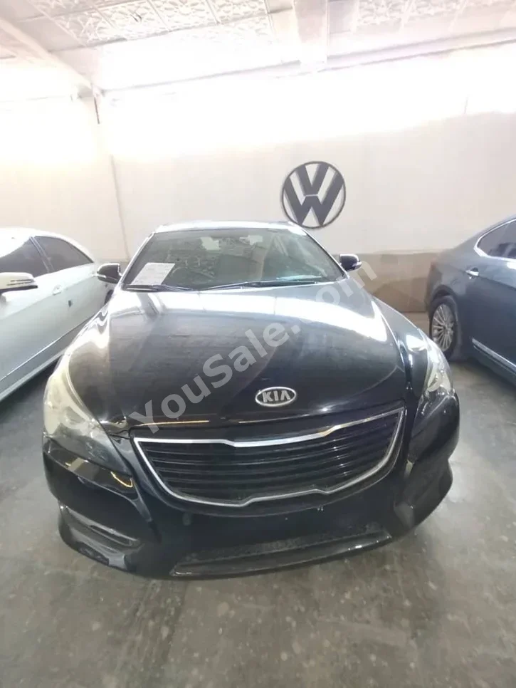 Kia  K7  2011  Automatic  385,000 km  4 Cylinder  FWD  Sedan  Black  Gasoline