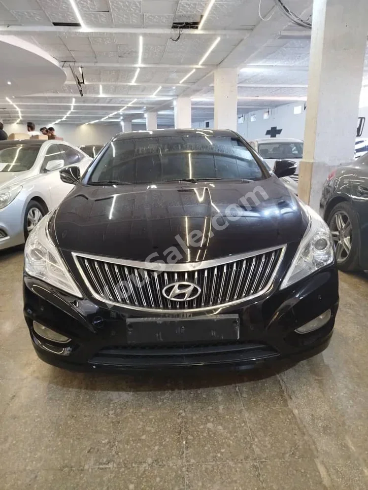 Hyundai Grandeur 2014 Automatic 219,000 km 4 Cylinder FWD Sedan Black Gasoline