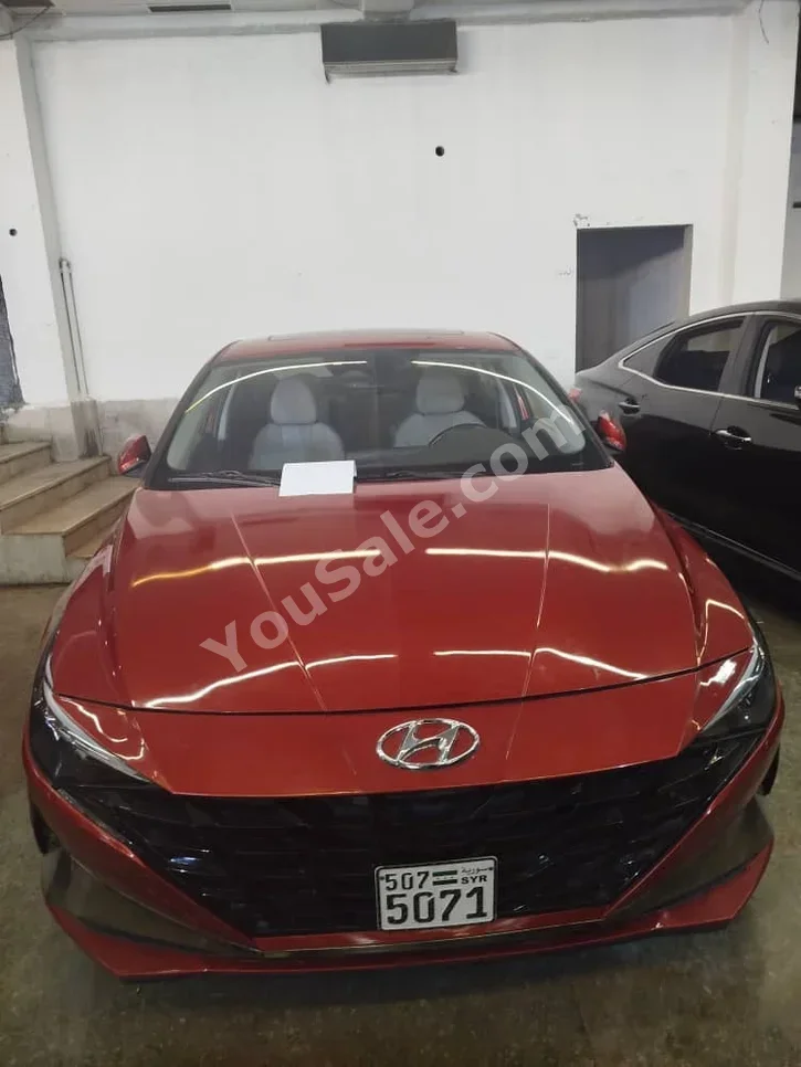 Hyundai Elantra 2021 Automatic 80,000 km 4 Cylinder FWD Sedan Red Gasoline