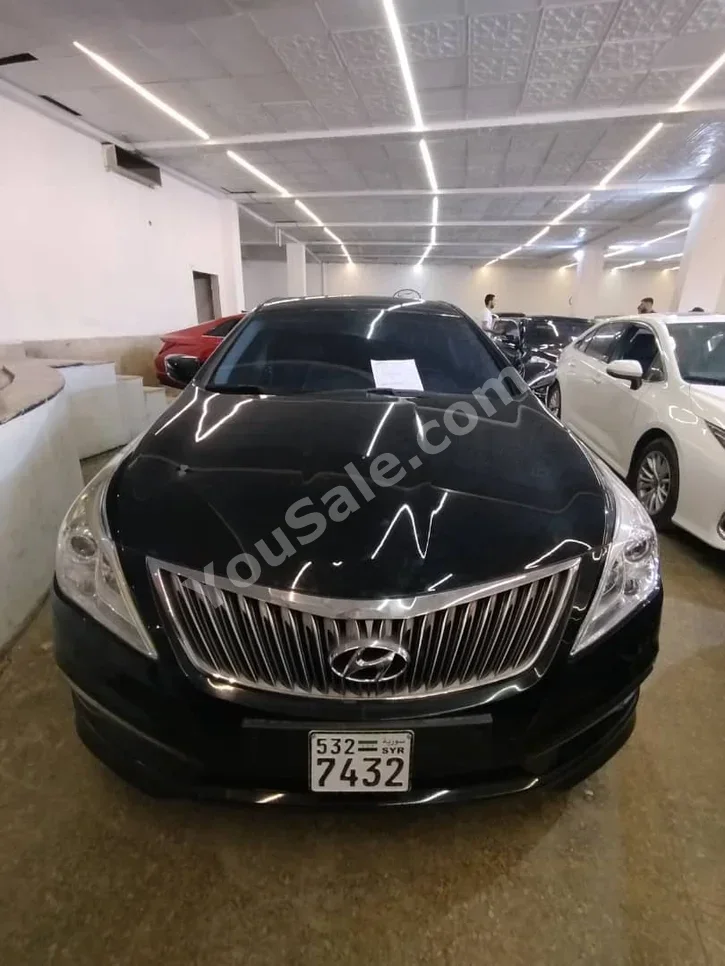 Hyundai  Grandeur  2012  Automatic  190,000 km  6 Cylinder  FWD  Sedan  Black  Gasoline