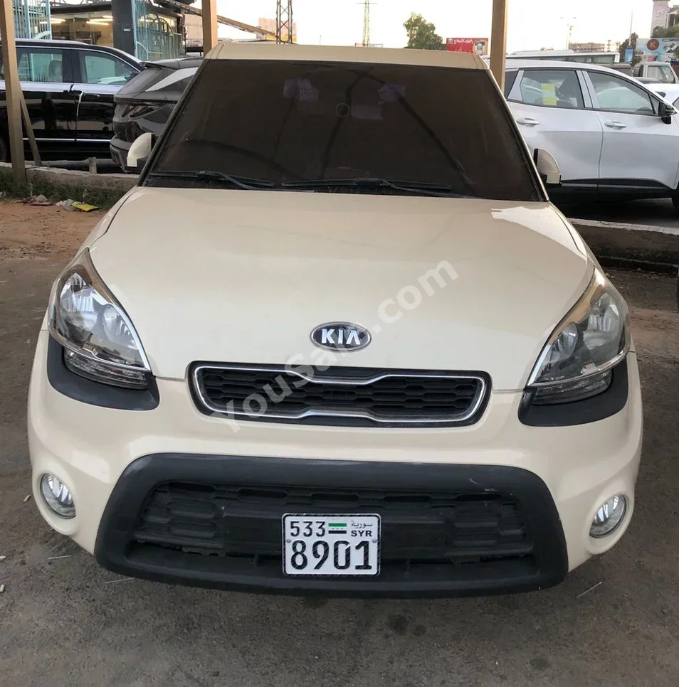 Kia Soul 2012 Automatic 156,000 km 4 Cylinder FWD SUV White Gasoline