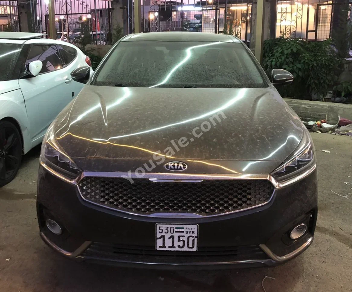 Kia Cadenza 2018 Automatic 122,000 km 4 Cylinder 4WD Sedan Black Gasoline