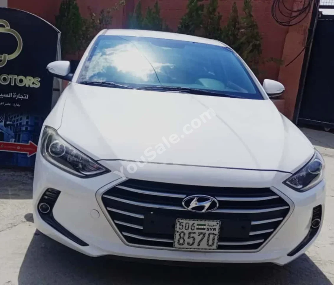 Hyundai Avante 2018 Automatic 140,000 km 4 Cylinder FWD Sedan White Gasoline