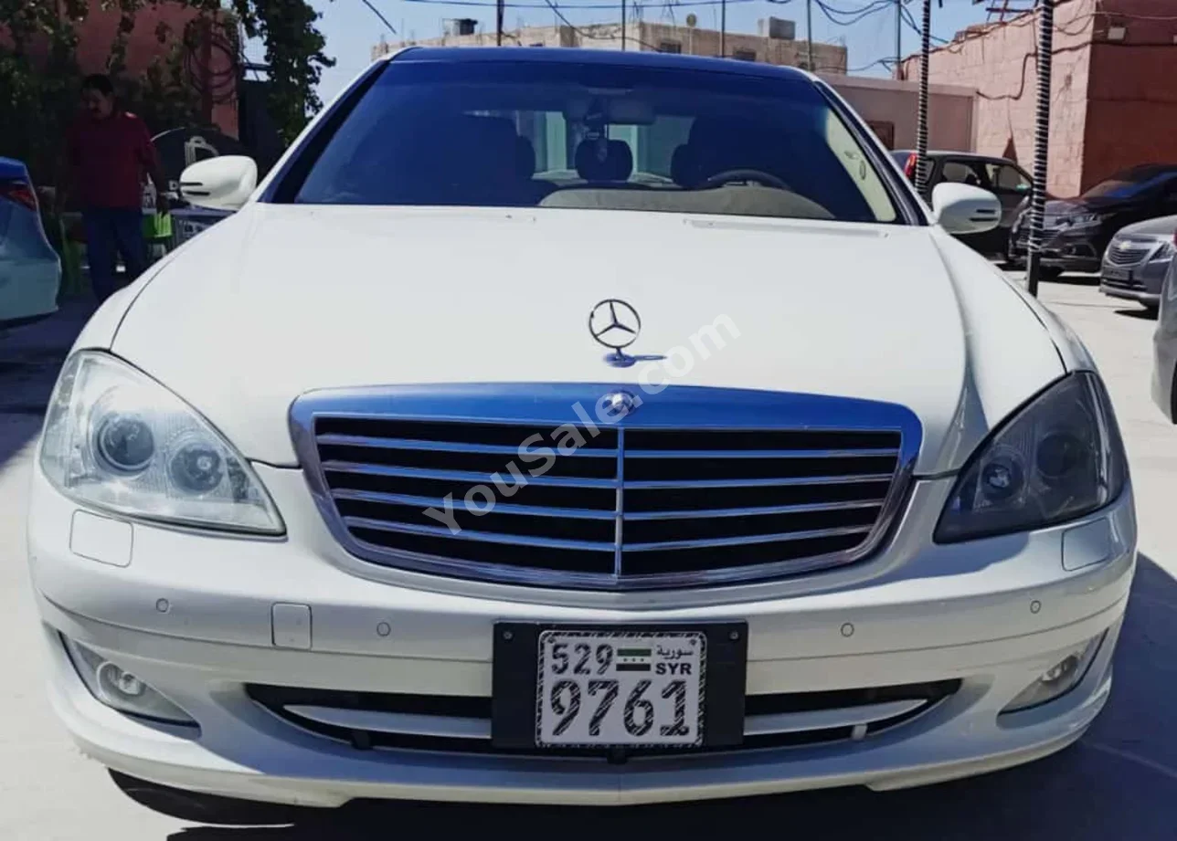 Mercedes-Benz S-Class 280 2009 Automatic 220,000 km 6 Cylinder RWD Sedan White Gasoline
