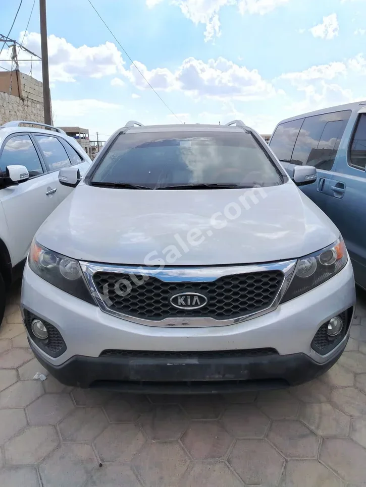 Kia Sorento 2010 Automatic 120,000 km 4 Cylinder FWD SUV Silver Diesel