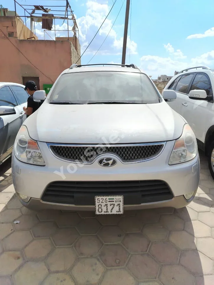 Hyundai  Veracruz  2007  Automatic  140,000 km  6 Cylinder  FWD  SUV  Silver  Diesel