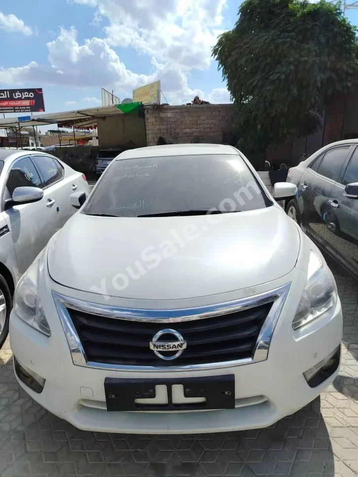 Nissan  Altima  2.5 S  2014  Automatic  83,000 km  4 Cylinder  FWD  Sedan  White  Gasoline
