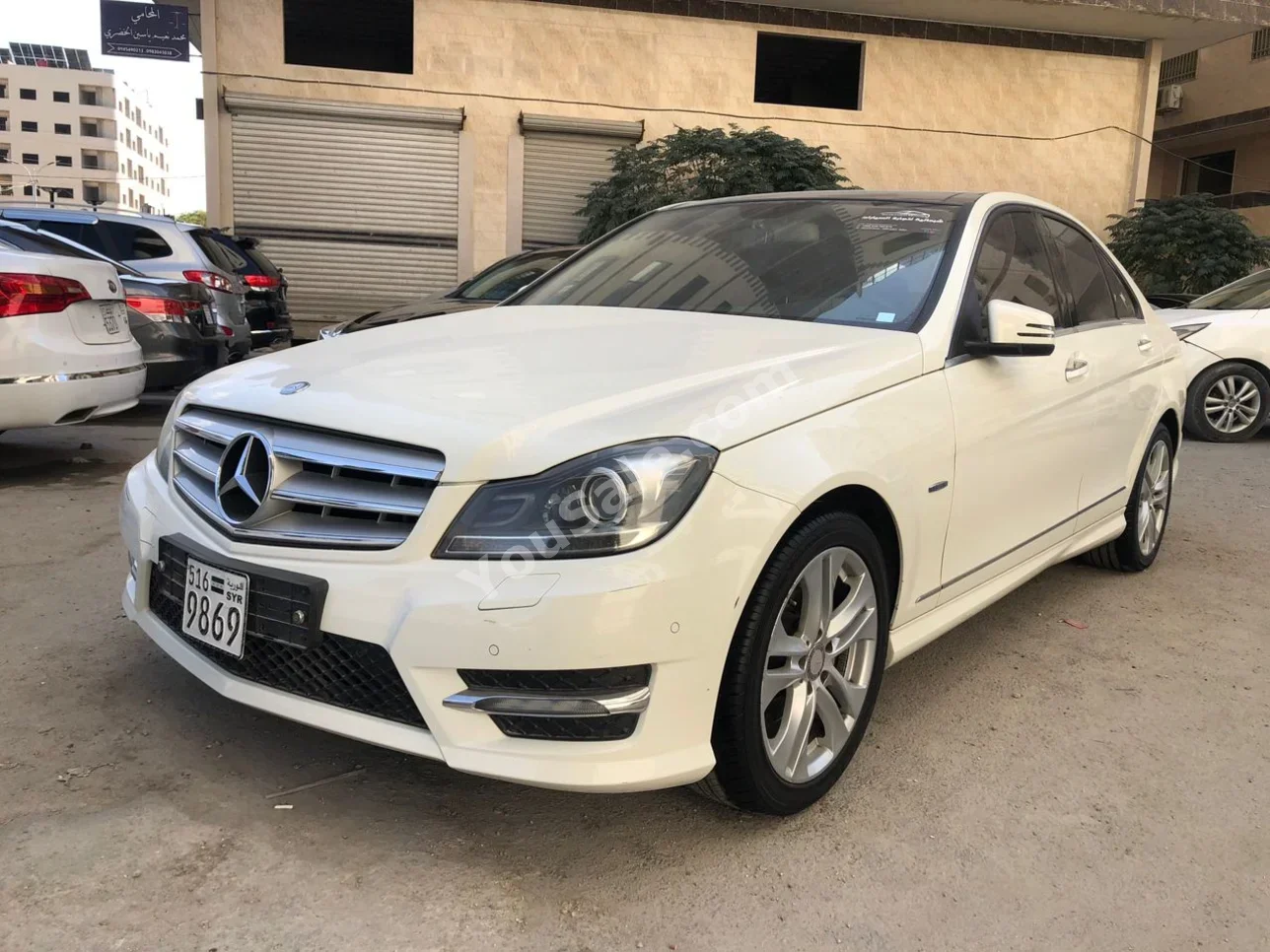 Mercedes-Benz  C-Class  200  2012  Automatic  216,000 km  4 Cylinder  RWD  Sedan  White  Gasoline