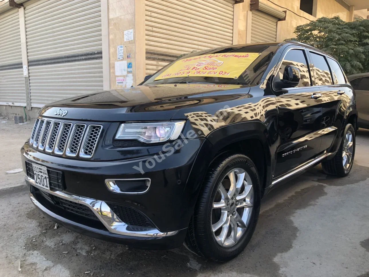 Jeep Grand Cherokee Summit 2016 Automatic 367,000 km 6 Cylinder 4WD SUV Black Diesel