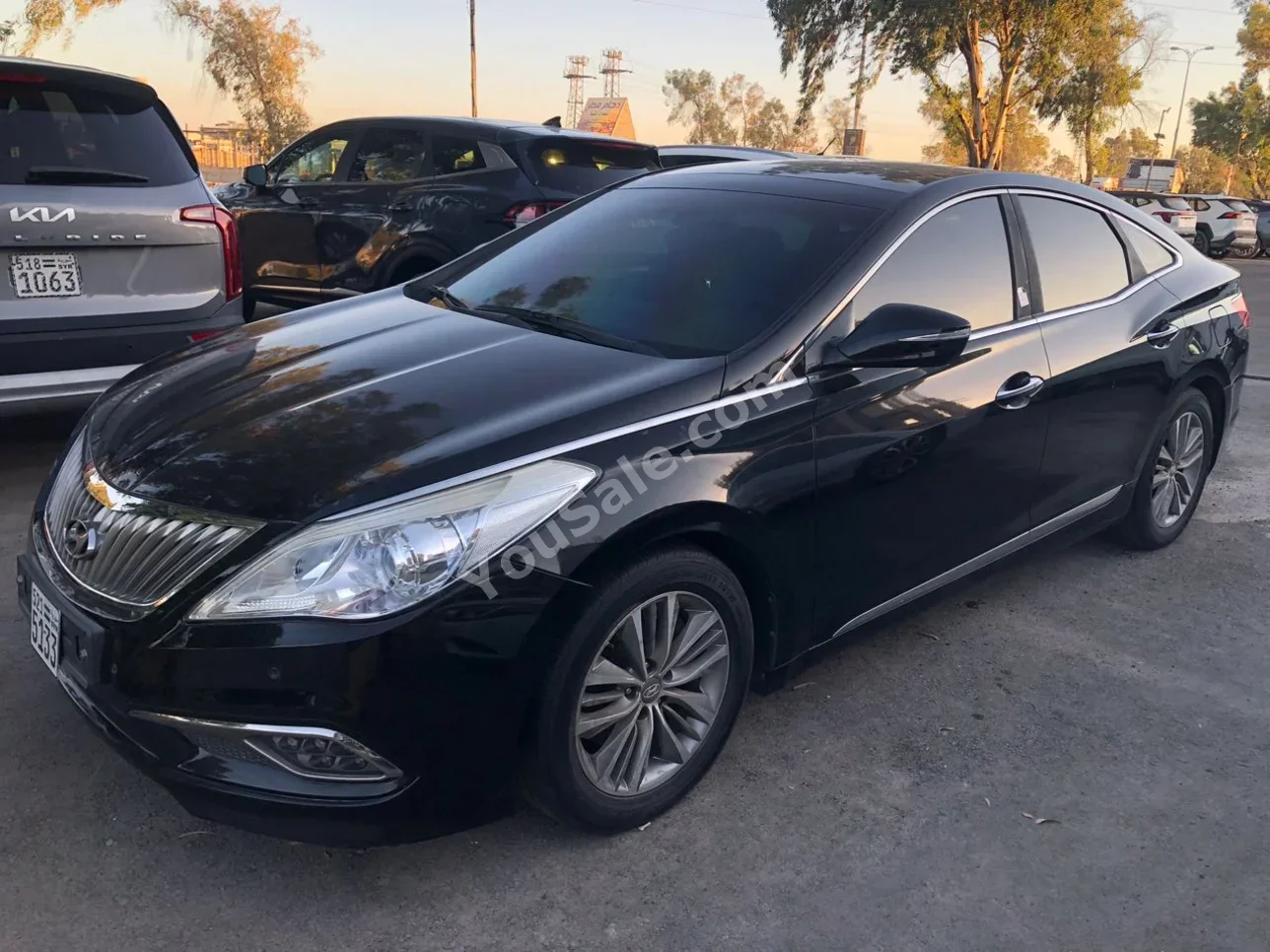 Hyundai  Azera  2015  Automatic  168,000 km  4 Cylinder  FWD  Sedan  Black  Gasoline