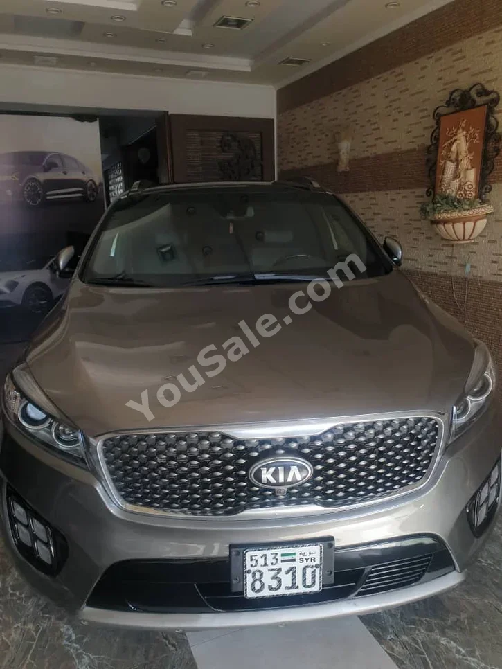 Kia Sorento 2018 Automatic 134,000 km 4 Cylinder 4WD SUV Gray Gasoline