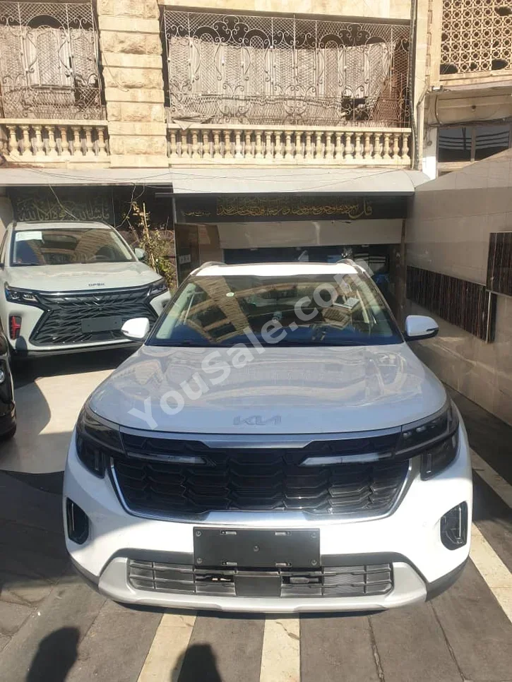 Kia  Seltos  2024  Automatic  0 km  4 Cylinder  FWD  SUV  White  Gasoline