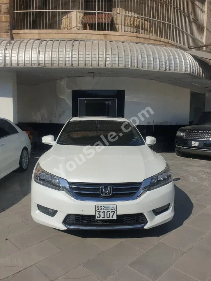 Honda  Accord  2014  Automatic  160,000 km  4 Cylinder  FWD  Sedan  White  Gasoline