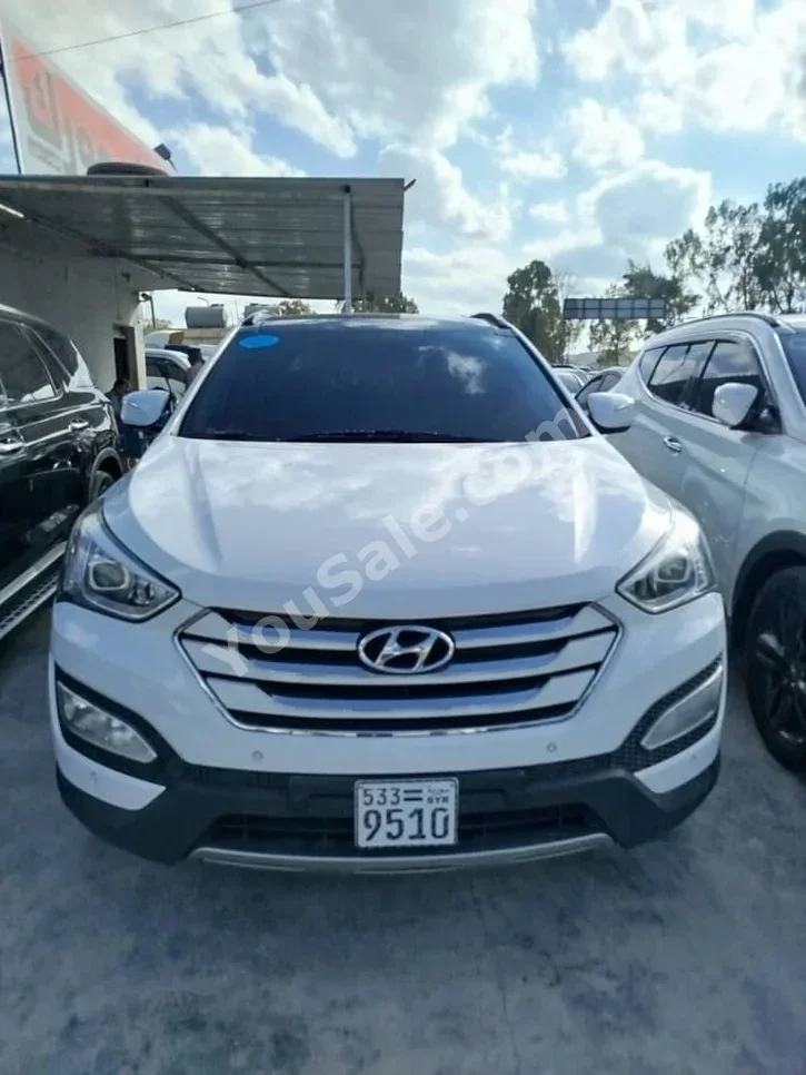 Hyundai  Santa Fe  2013  Automatic  170,000 km  4 Cylinder  FWD  SUV  White  Diesel