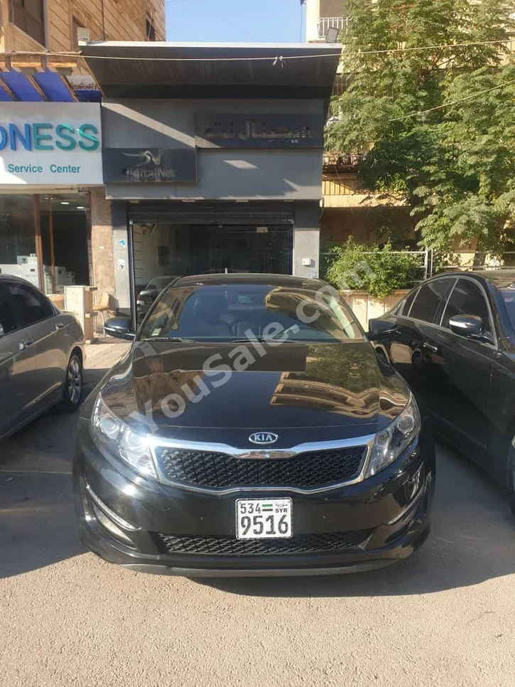 Kia  K5  2012  Automatic  120,000 km  4 Cylinder  FWD  Sedan  Black  Gasoline