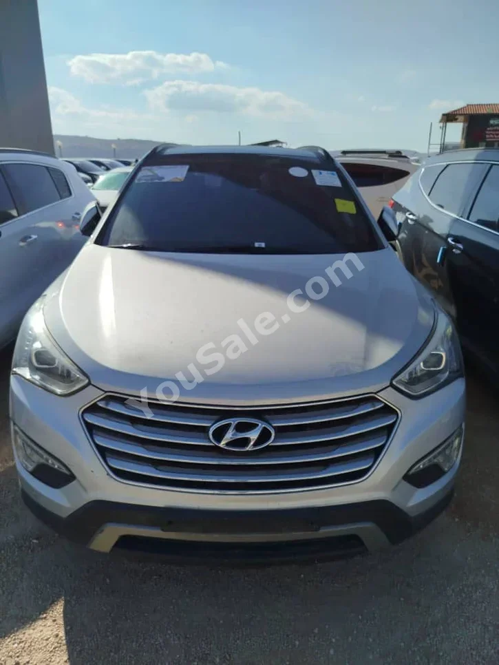 Hyundai  Maxcruz  2014  Automatic  180,000 km  4 Cylinder  4WD  SUV  Silver  Diesel