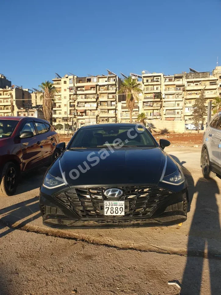 Hyundai Sonata 2022 Automatic 250,000 km 4 Cylinder FWD Sedan Black Gasoline