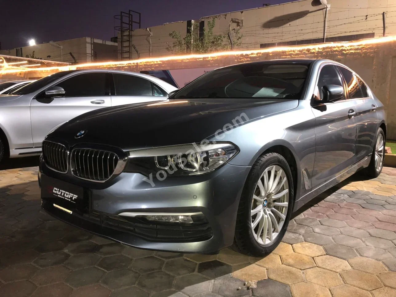 BMW 5-Series 520i 2018 Automatic 100,000 km 4 Cylinder RWD Sedan Dark Gray Gasoline