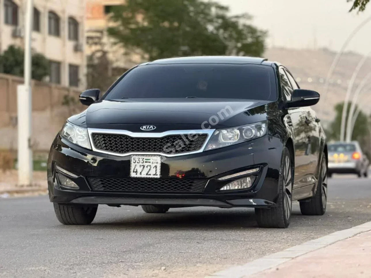 Kia K5 2012 Automatic 115,000 km 4 Cylinder FWD Sedan Black Gasoline