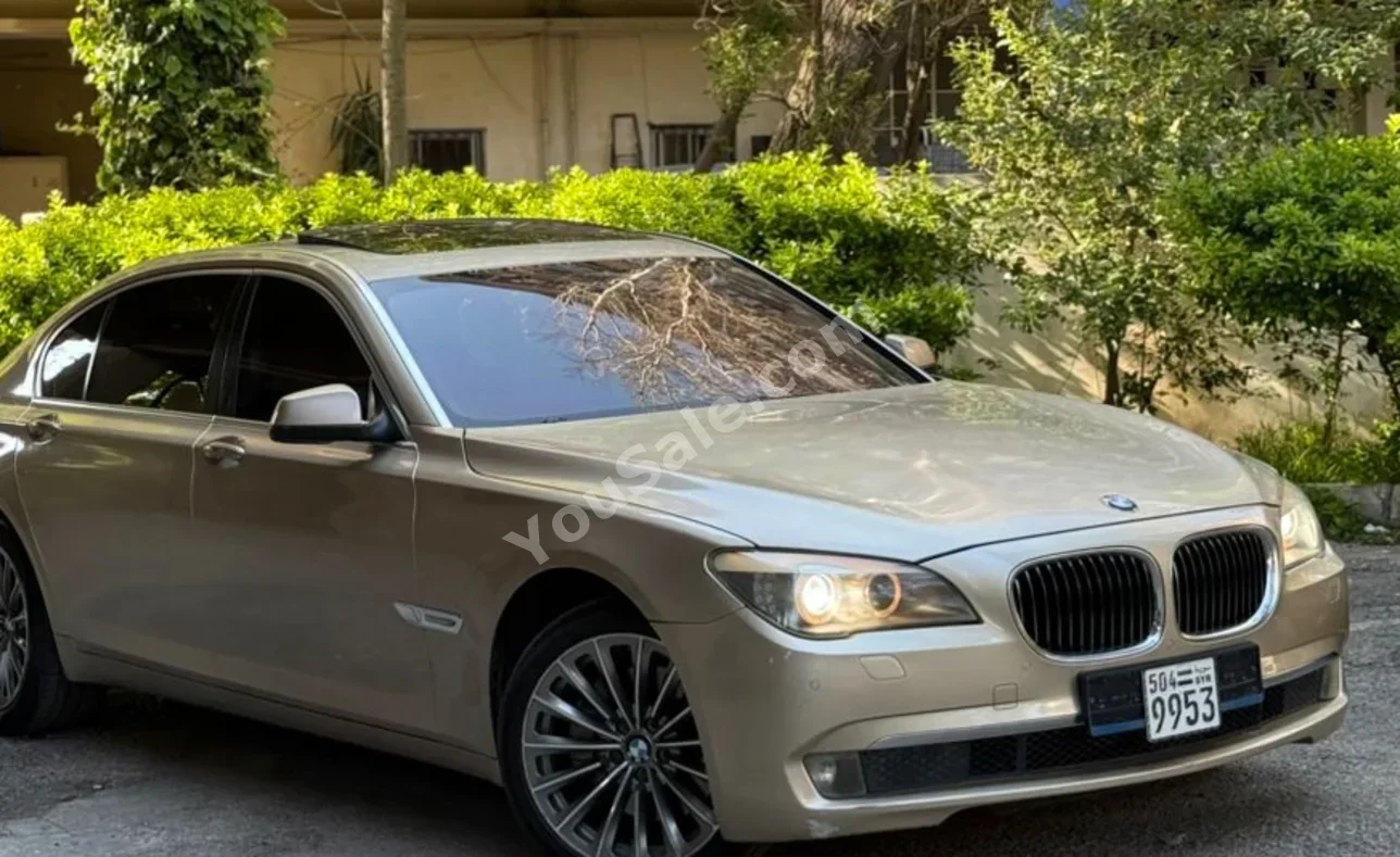 BMW 7-Series 730 Li 2012 Automatic 151,000 km 4 Cylinder RWD Sedan Gold Gasoline