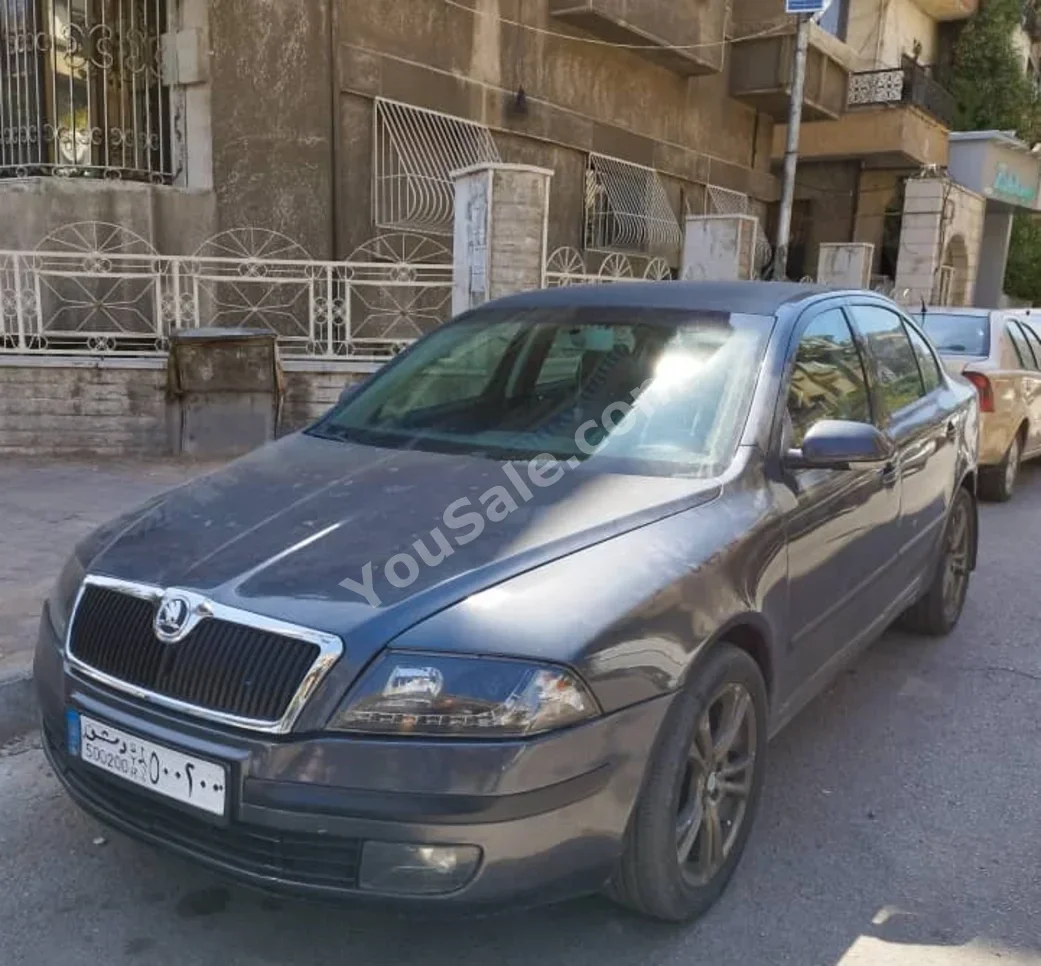 Skoda Octavia 2007 Automatic 198,000 km 4 Cylinder FWD Sedan Dark Gray Gasoline