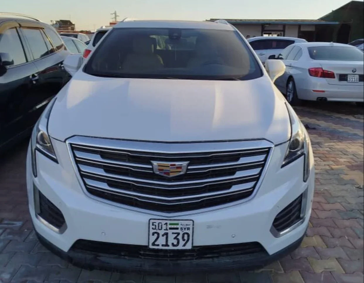 Cadillac XT5 2019 Automatic 120,000 km 6 Cylinder 4WD SUV White Gasoline