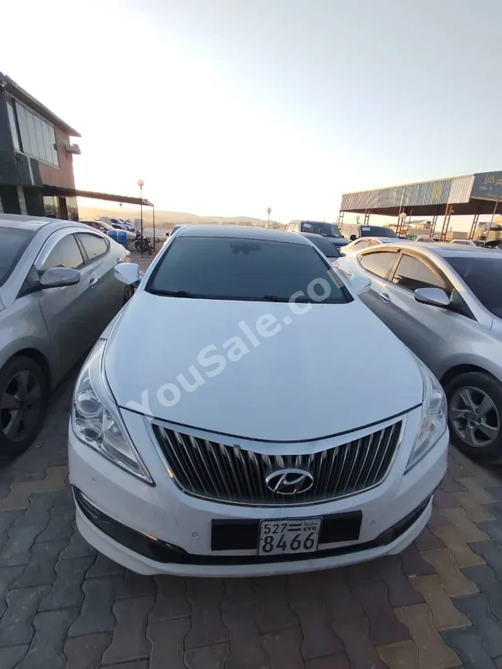 Hyundai Grandeur 2012 Automatic 230,000 km 6 Cylinder FWD Sedan White Gasoline